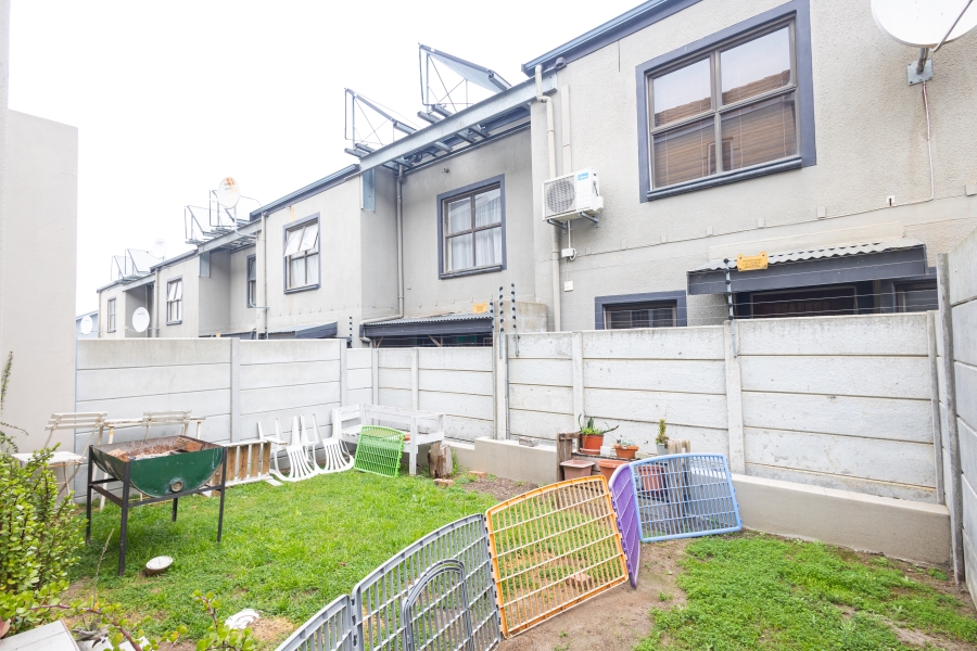 2 Bedroom Property for Sale in Protea Heights Western Cape
